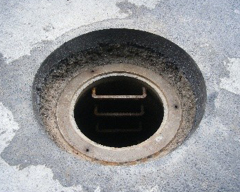 マンホール鉄蓋・調整リング撤去
